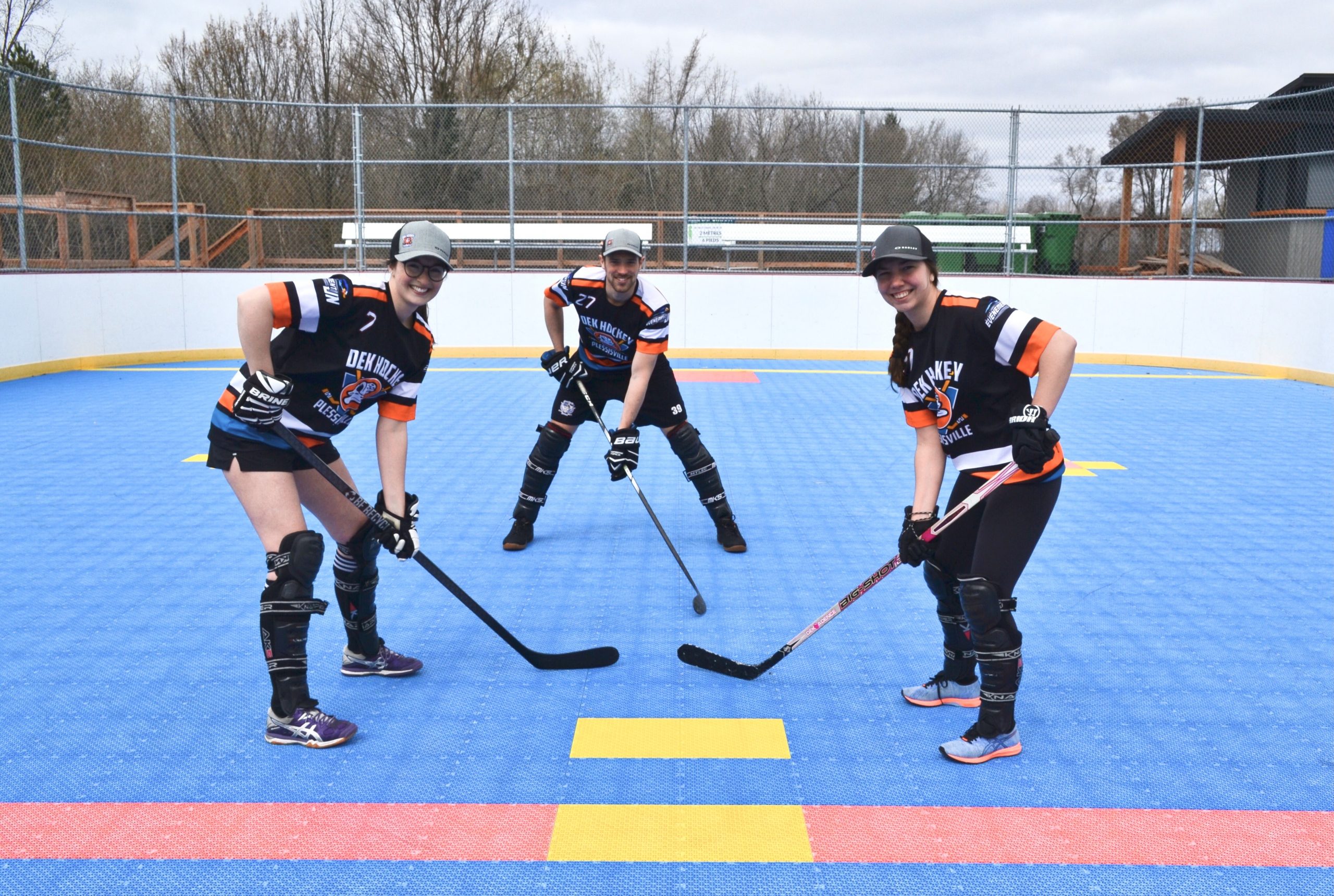 Du dek hockey pour les filles La Nouvelle Union et L’Avenir de l’Érable