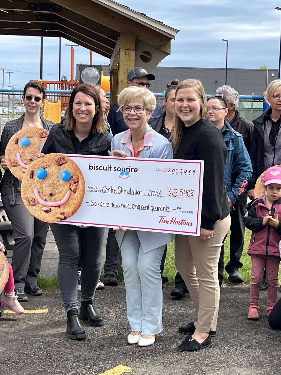 Campagne du biscuit sourire : plus de 63 000 $ remis au Centre de ...