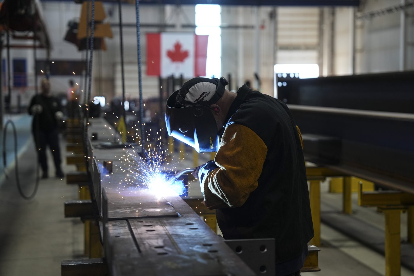 Le taux de chômage sest maintenu à 6 , 4 % au pays et à 5 , 6 % au Québec en août - La Nouvelle Union et LAvenir de l Érable
