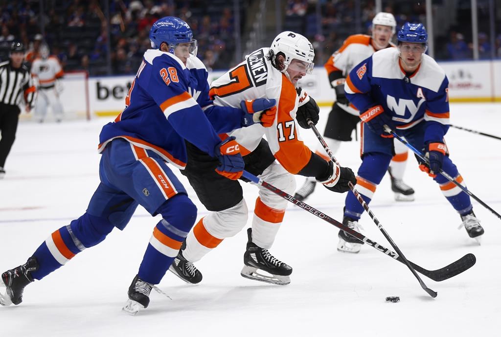 Les Islanders marquent trois buts en troisième et l’emportent 5-2 contre les Flyers